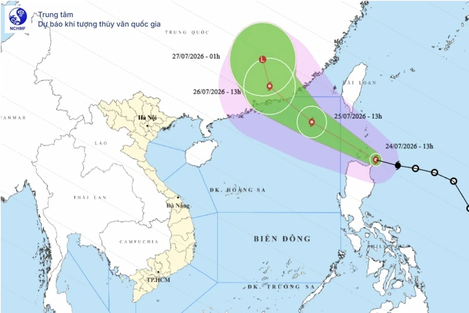Bão Noul có thể mạnh cấp 11 khi vào Biển Đông đêm nay Bão Noul có thể mạnh cấp 11 khi vào Biển Đông đêm nay