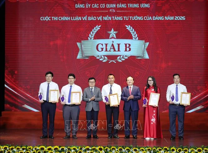 Báo Tin tức và Dân tộc giành giải C với loạt bài bình luận tại Cuộc thi chính luận Báo Tin tức và Dân tộc giành giải C với loạt bài bình luận tại Cuộc thi chính luận