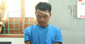 Bắt giữ đối tượng dùng rựa chém bị thương 2 cán bộ công an xã