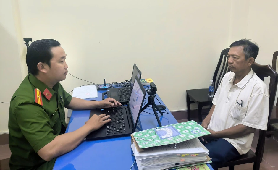 Bắt giữ kẻ giết người phụ nữ trong phòng ngủ để cướp vàng