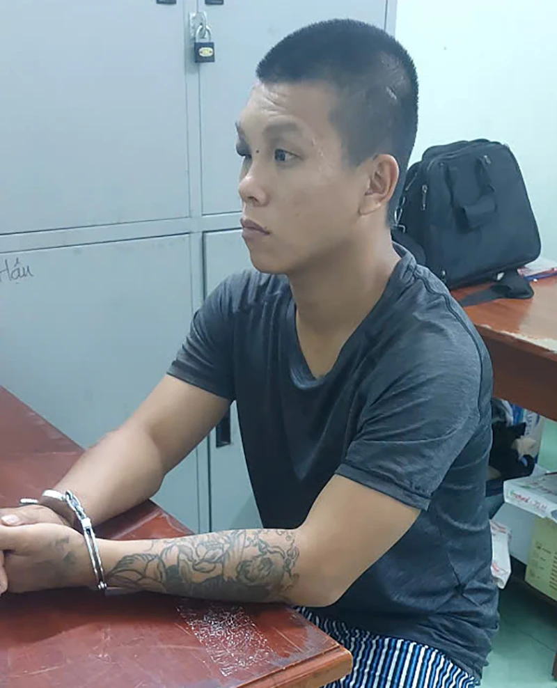 Bắt kẻ hành hung người can ngăn sau va chạm giao thông Bắt kẻ hành hung người can ngăn sau va chạm giao thông