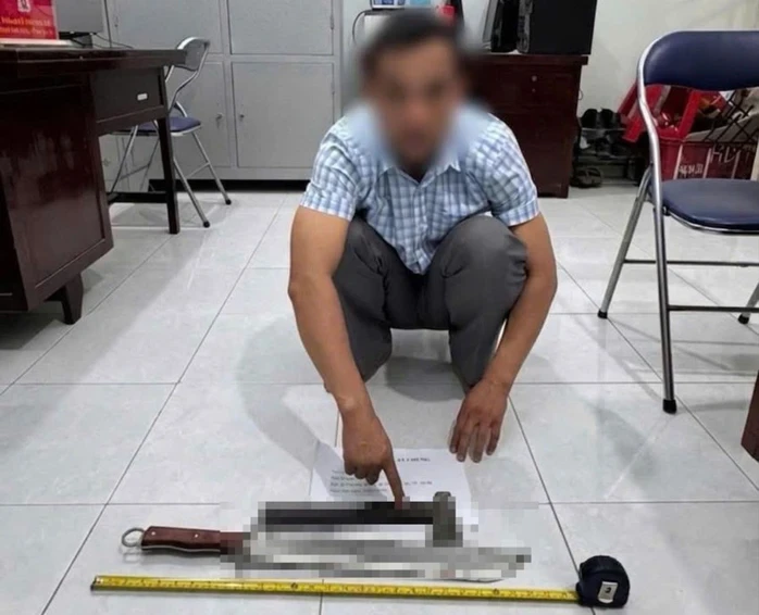Bắt khẩn cấp các đối tượng hỗn chiến bãi đá miền Đông gây thương tích Bắt khẩn cấp các đối tượng hỗn chiến bãi đá miền Đông gây thương tích