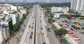 Bất ngờ khi Hà Nội không ùn tắc giao thông ngày cuối nghỉ lễ 30 - 4