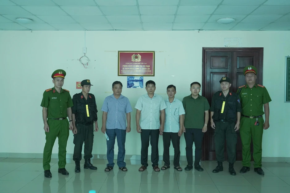 Bắt nguyên Trưởng ban Tổ chức Tỉnh ủy Sóc Trăng cũ Bắt nguyên Trưởng ban Tổ chức Tỉnh ủy Sóc Trăng cũ