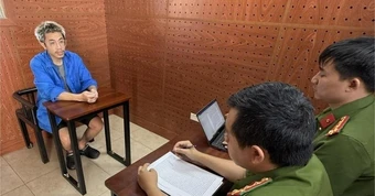 Bắt tạm giam 'bác sĩ tâm linh' rởm lừa tiền nhiều người bằng chiêu trò trừ tà