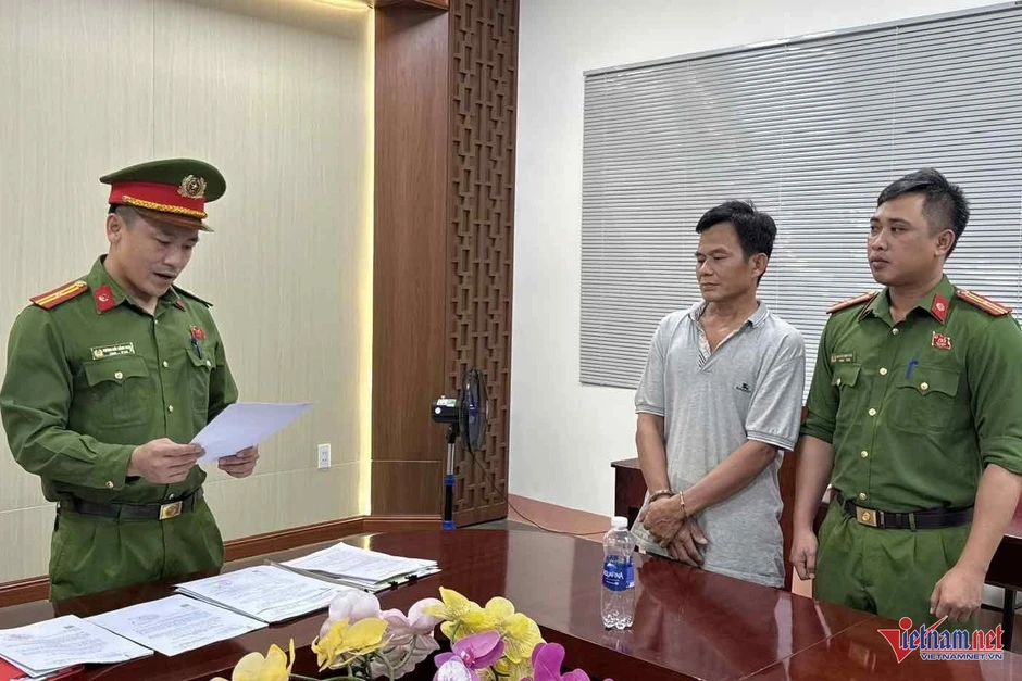 Bắt tạm giam tài xế xe tải lấn làn khiến 2 người đàn ông tử vong Bắt tạm giam tài xế xe tải lấn làn khiến 2 người đàn ông tử vong