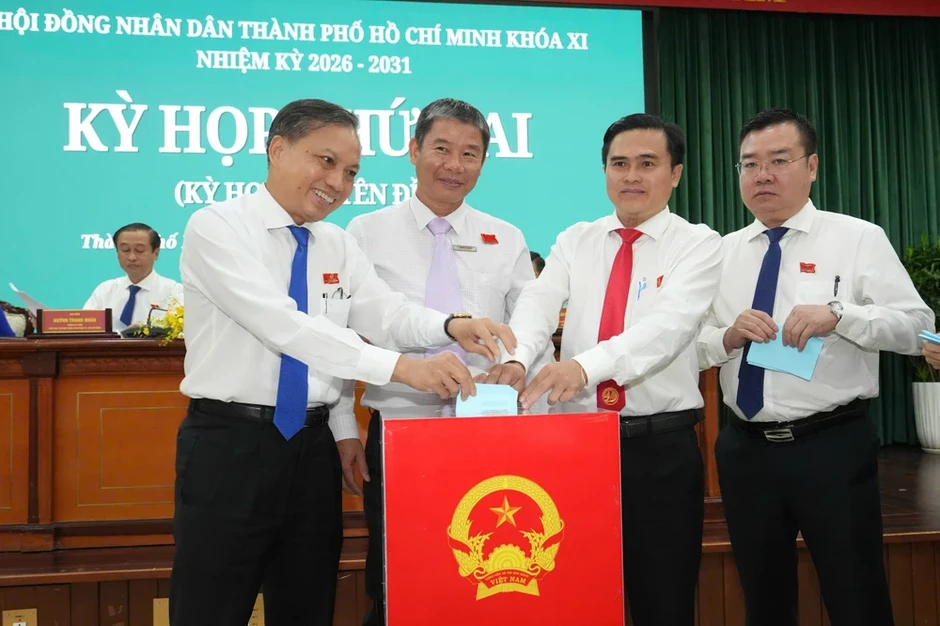 Bầu bổ sung Ủy viên UBND TP.HCM đối với Giám đốc Sở Quy hoạch - Kiến trúc Trương Trung Kiên Bầu bổ sung Ủy viên UBND TP.HCM đối với Giám đốc Sở Quy hoạch - Kiến trúc Trương Trung Kiên