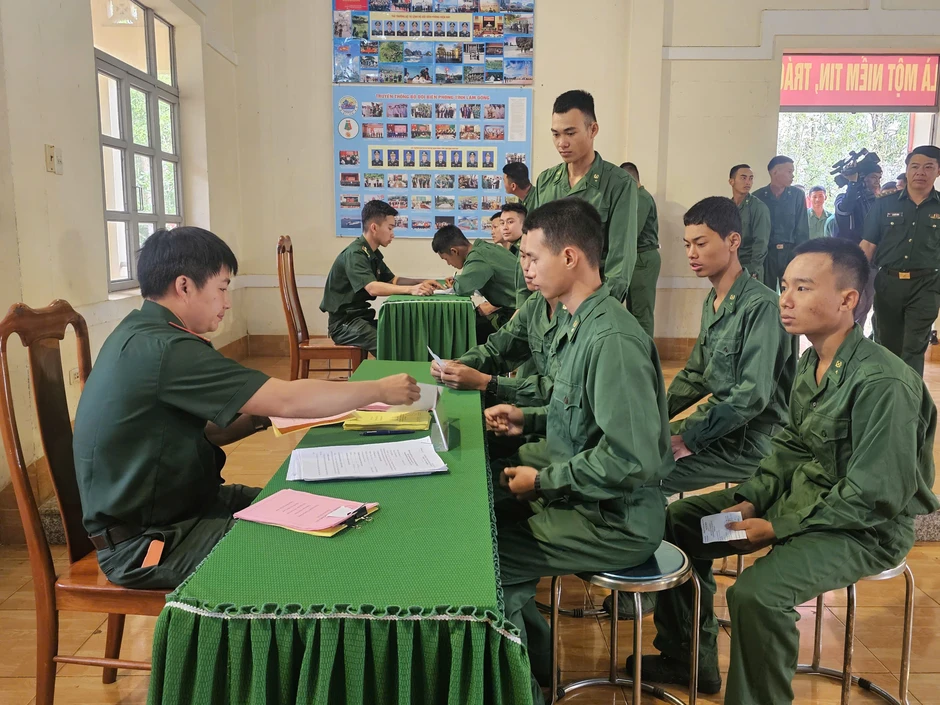 Bầu cử Quốc hội: 5 khu vực ở Lâm Đồng bỏ phiếu sớm Bầu cử Quốc hội: 5 khu vực ở Lâm Đồng bỏ phiếu sớm