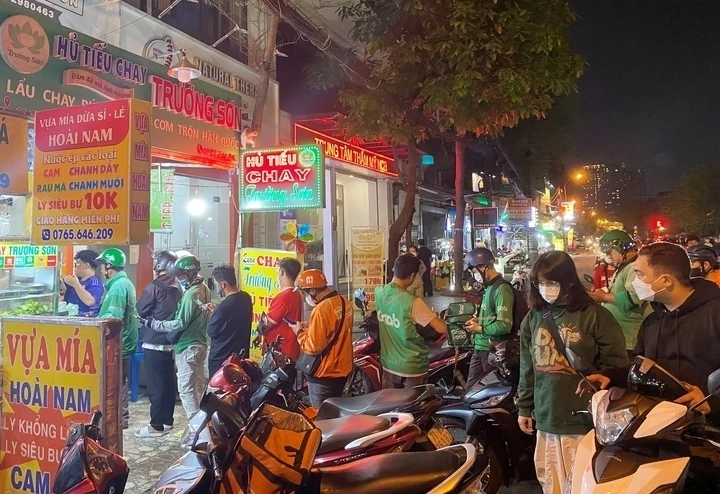 Bẫy 'đối tác' và khoảng trống an sinh của tài xế xe công nghệ Bẫy 'đối tác' và khoảng trống an sinh của tài xế xe công nghệ
