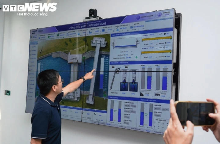 Bên trong các cống ngăn triều ở TP.HCM trước ngày vận hành Bên trong các cống ngăn triều ở TP.HCM trước ngày vận hành