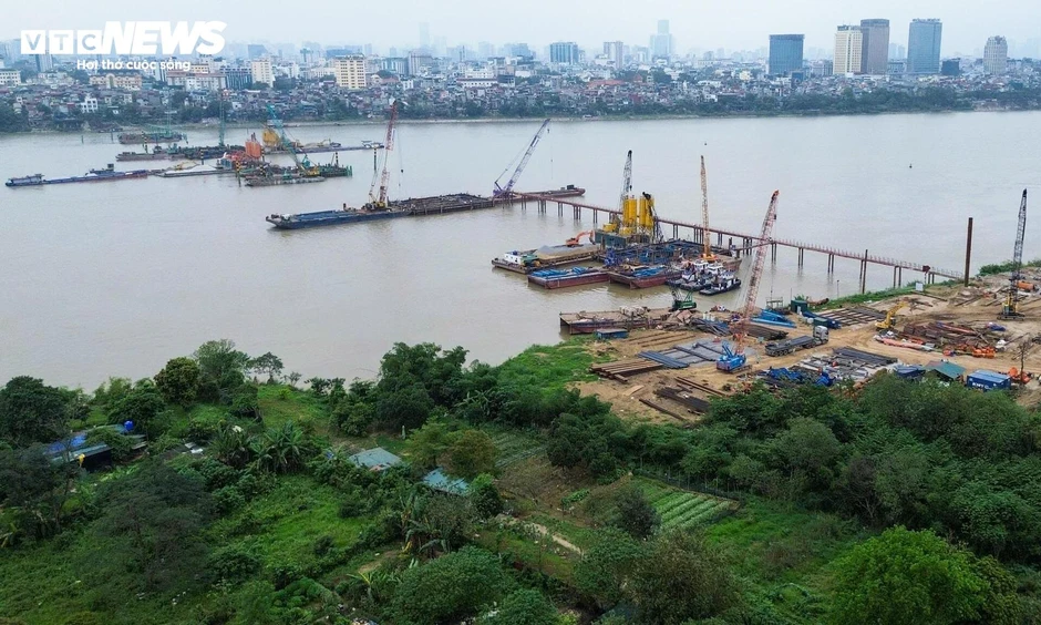 Bên trong đại công trường cầu Trần Hưng Đạo gần 16 nghìn tỷ đồng ở Hà Nội Bên trong đại công trường cầu Trần Hưng Đạo gần 16 nghìn tỷ đồng ở Hà Nội