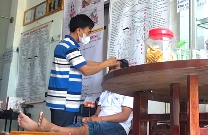 Bệnh nhân tâm thần vẫn ' chữa bệnh ' cho người khác tại cơ sở massage ở Đắk Lắk Bệnh nhân tâm thần vẫn ' chữa bệnh ' cho người khác tại cơ sở massage ở Đắk Lắk