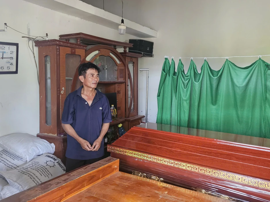 Bi kịch trên sông Trà Khúc: Ba đứa trẻ cùng dòng họ tử vong, gia đình nghèo gánh nỗi đau kép Bi kịch trên sông Trà Khúc: Ba đứa trẻ cùng dòng họ tử vong, gia đình nghèo gánh nỗi đau kép