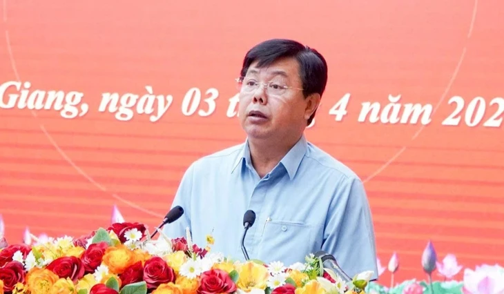 Bí thư An Giang: 'Không nhất thiết duy trì diện tích lúa quá lớn nếu hiệu quả thấp' Bí thư An Giang: 'Không nhất thiết duy trì diện tích lúa quá lớn nếu hiệu quả thấp'