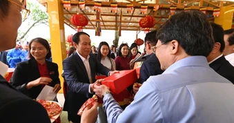 Bí thư, Chủ tịch Hải Phòng phát ngũ cốc tại lễ tế trời đất núi Ngũ Nhạc