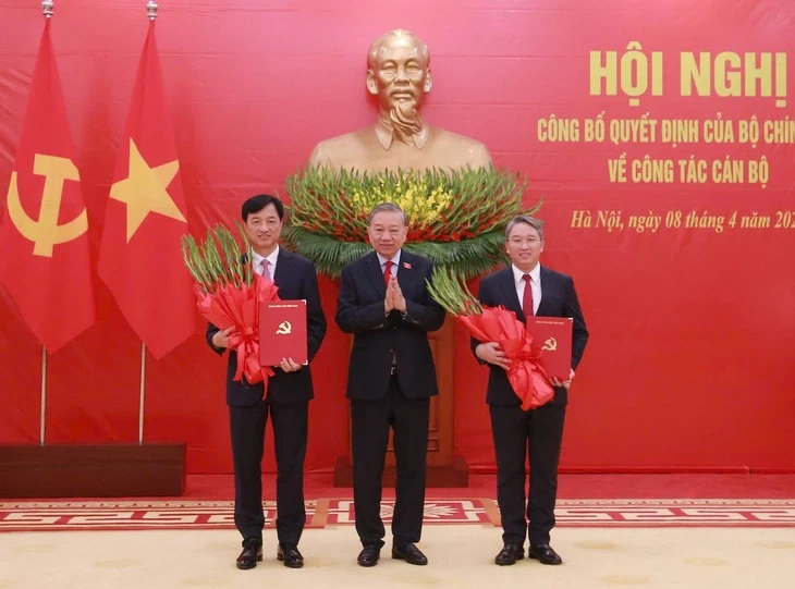 Bí thư Hà Nội Nguyễn Duy Ngọc giữ chức Trưởng Ban Tổ chức Trung ương Bí thư Hà Nội Nguyễn Duy Ngọc giữ chức Trưởng Ban Tổ chức Trung ương