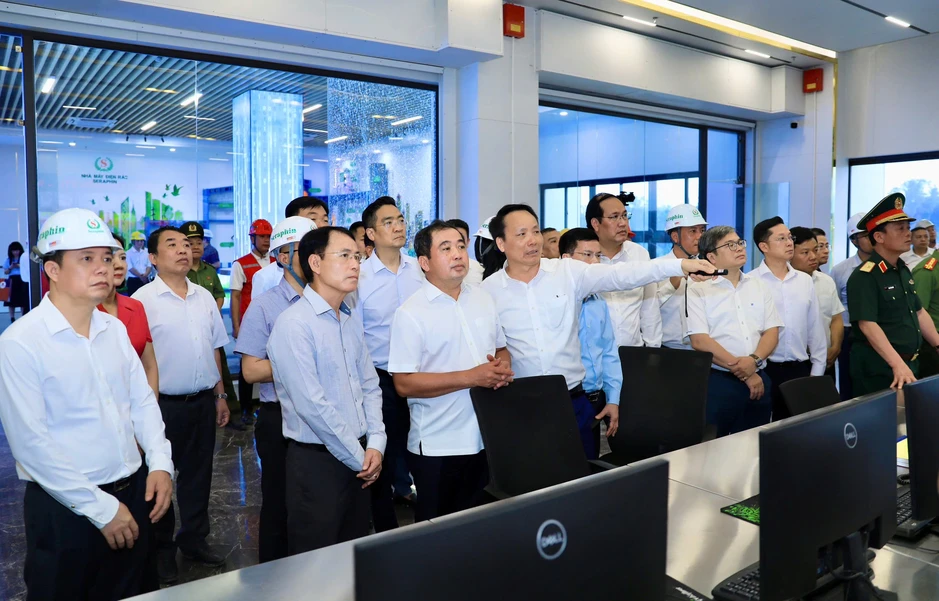 Bí thư Hà Nội trực tiếp kiểm tra, chốt tiến độ nhiều dự án trọng điểm Bí thư Hà Nội trực tiếp kiểm tra, chốt tiến độ nhiều dự án trọng điểm