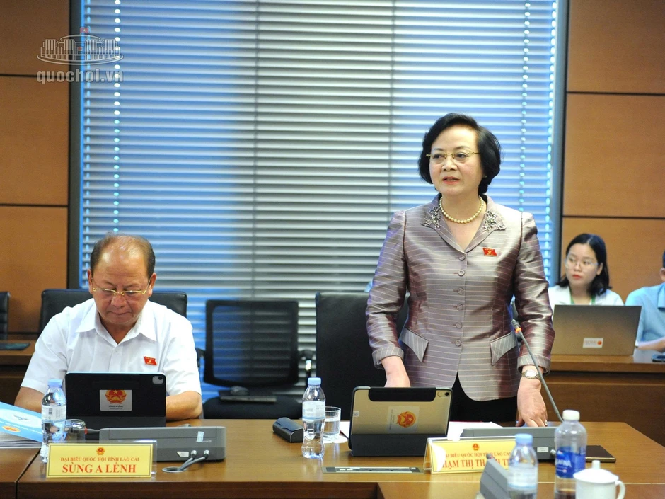 Bí thư Quảng Ninh: 'Tăng trưởng dưới 10% thì cách chức cả bí thư, chủ tịch'