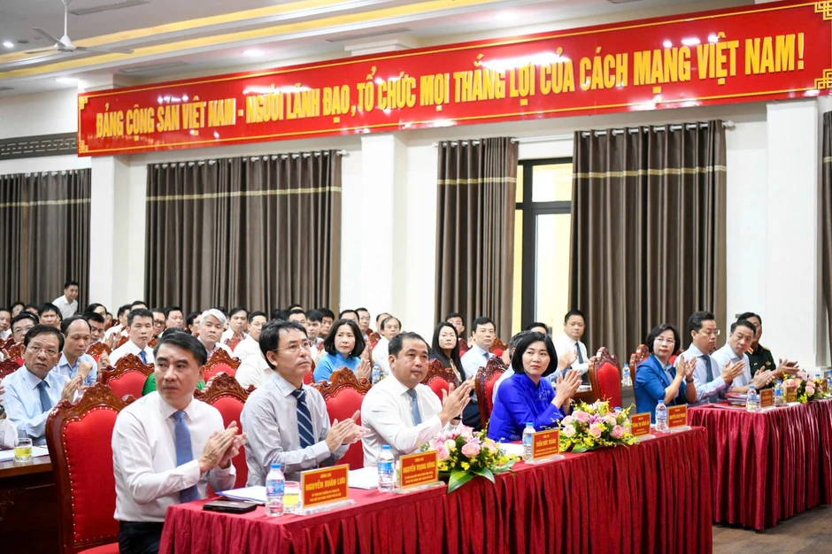Bí thư Thành ủy Hà Nội: Ưu tiên nguồn lực cho nhiệm vụ then chốt tại Thư Lâm, Phúc Thịnh