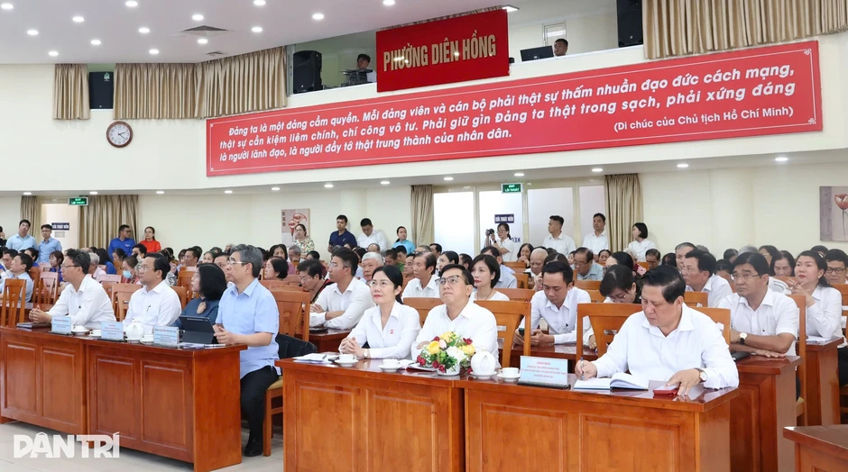 Bí thư TPHCM nói về hình ảnh giọt nước mắt tại công viên số 1 Lý Thái Tổ