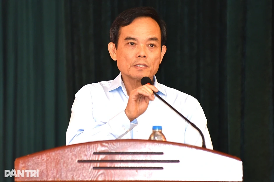 Bí thư TPHCM trả lời về việc ùn tắc thường xuyên quanh sân bay Tân Sơn Nhất Bí thư TPHCM trả lời về việc ùn tắc thường xuyên quanh sân bay Tân Sơn Nhất
