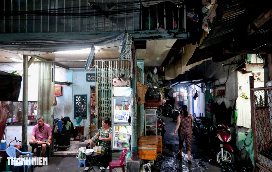 Bí thư Trần Lưu Quang trăn trở khi dân phải sống chật chội ở Mả Lạng, chợ Gà Gạo Bí thư Trần Lưu Quang trăn trở khi dân phải sống chật chội ở Mả Lạng, chợ Gà Gạo