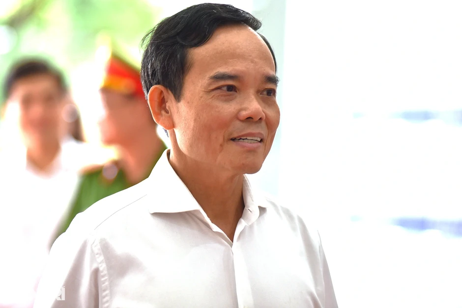 Bí thư Trần Lưu Quang và các ứng viên tiếp xúc cử tri TPHCM trước kỳ bầu cử