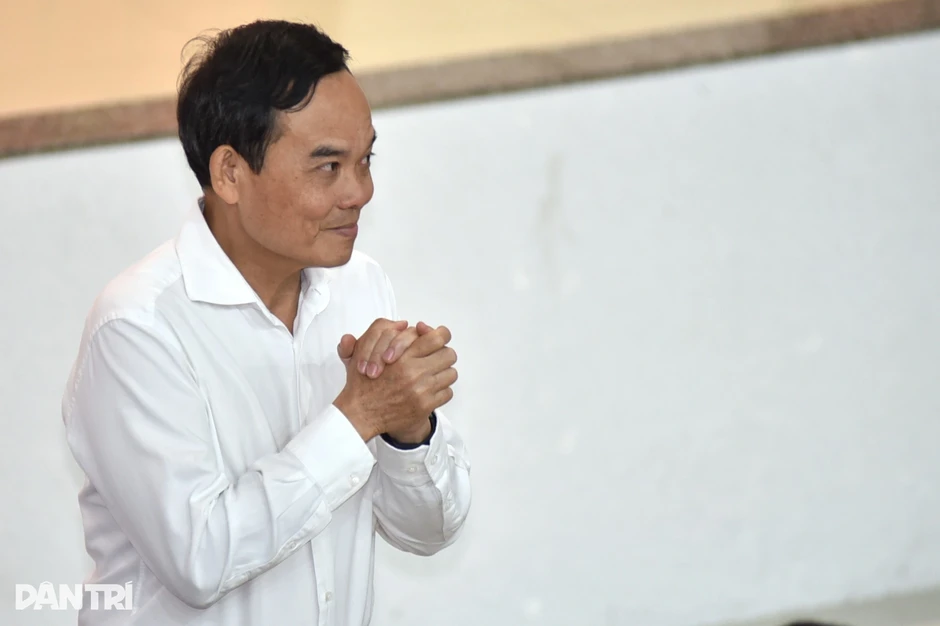 Bí thư Trần Lưu Quang và các ứng viên tiếp xúc cử tri TPHCM trước kỳ bầu cử