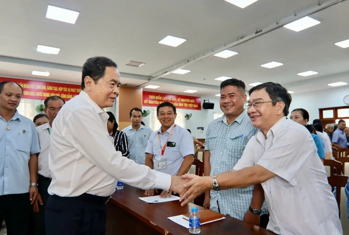 Biến cam kết thành hành động Biến cam kết thành hành động