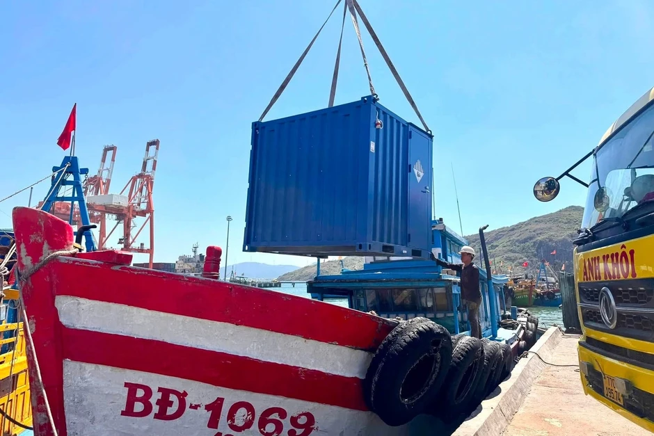 Biến nước biển thành nước ngọt cho người dân xã đảo duy nhất ở Gia Lai Biến nước biển thành nước ngọt cho người dân xã đảo duy nhất ở Gia Lai