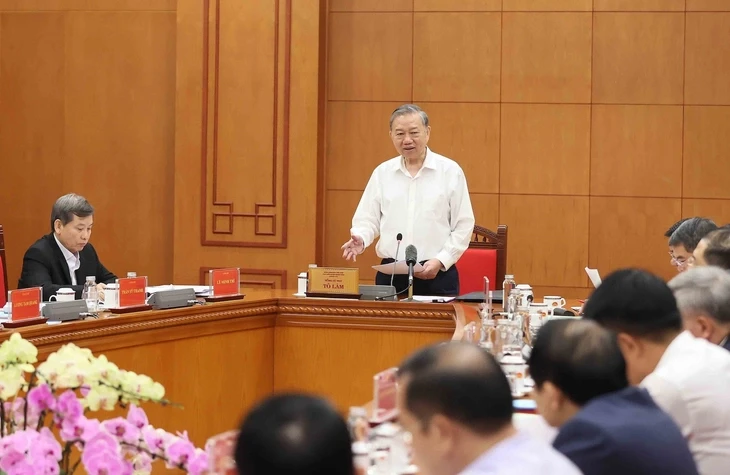 Bộ Chính trị quyết định nhân sự Ban Chỉ đạo Trung ương phòng, chống tham nhũng, lãng phí, tiêu cực Bộ Chính trị quyết định nhân sự Ban Chỉ đạo Trung ương phòng, chống tham nhũng, lãng phí, tiêu cực
