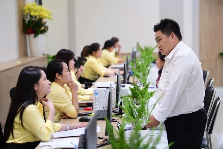Bộ Chính trị quyết định phân bổ hơn 1,87 triệu biên chế năm 2026 Bộ Chính trị quyết định phân bổ hơn 1,87 triệu biên chế năm 2026