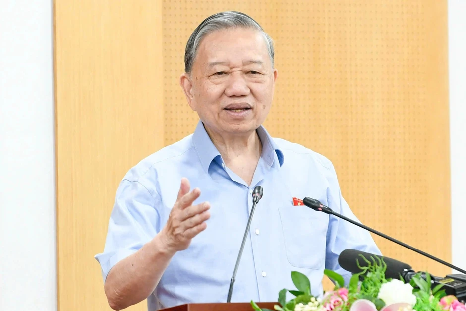 Bộ Chính trị: Tăng cường kỷ luật phát ngôn, văn hóa ứng xử trên mạng Bộ Chính trị: Tăng cường kỷ luật phát ngôn, văn hóa ứng xử trên mạng