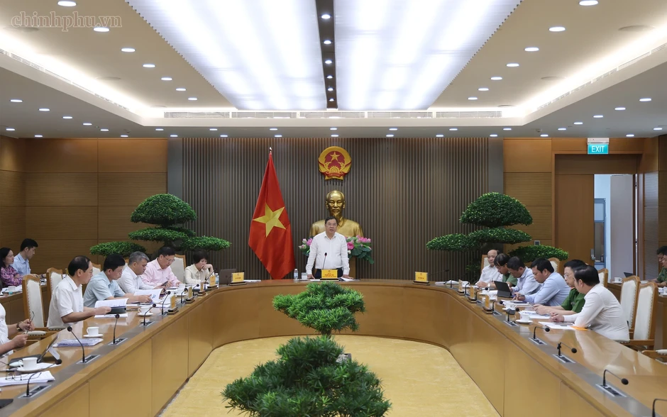 Bộ Công an đề xuất thí điểm dùng xe điện 3 bánh thu gom rác và chữa cháy Bộ Công an đề xuất thí điểm dùng xe điện 3 bánh thu gom rác và chữa cháy