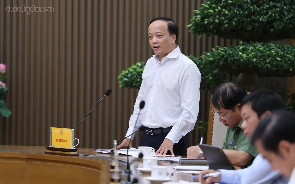Bộ Công an đề xuất thí điểm dùng xe điện 3 bánh thu gom rác và chữa cháy Bộ Công an đề xuất thí điểm dùng xe điện 3 bánh thu gom rác và chữa cháy