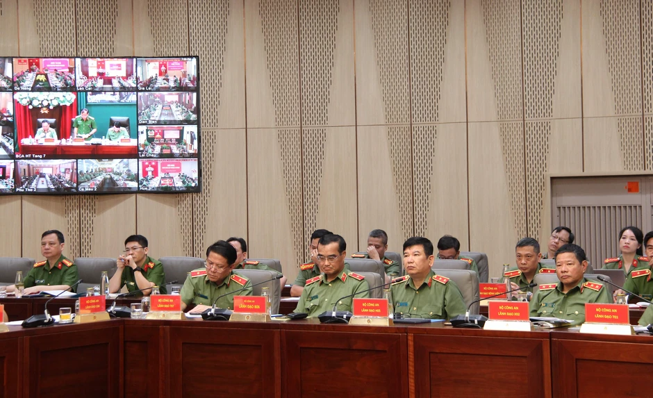Bộ Công an triển khai nhiệm vụ tháng 5/2026: Giữ vững an ninh, trật tự, đẩy mạnh chuyển đổi số Bộ Công an triển khai nhiệm vụ tháng 5/2026: Giữ vững an ninh, trật tự, đẩy mạnh chuyển đổi số