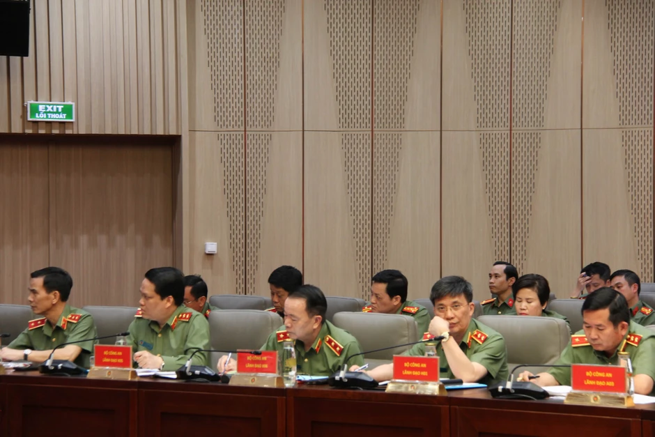 Bộ Công an triển khai nhiệm vụ tháng 5/2026: Giữ vững an ninh, trật tự, đẩy mạnh chuyển đổi số Bộ Công an triển khai nhiệm vụ tháng 5/2026: Giữ vững an ninh, trật tự, đẩy mạnh chuyển đổi số