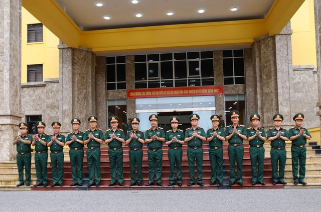 Bổ nhiệm Trung tướng Trương Mạnh Dũng giữ chức Phó Tổng Tham mưu trưởng; Thiếu tướng Trần Xuân Mạnh tiếp nhận nhiệm vụ Tư lệnh Quân khu 1 Bổ nhiệm Trung tướng Trương Mạnh Dũng giữ chức Phó Tổng Tham mưu trưởng; Thiếu tướng Trần Xuân Mạnh tiếp nhận nhiệm vụ Tư lệnh Quân khu 1