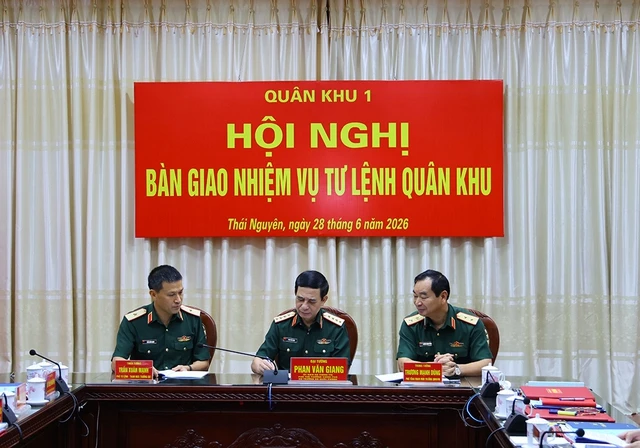 Bổ nhiệm Trung tướng Trương Mạnh Dũng giữ chức Phó Tổng Tham mưu trưởng; Thiếu tướng Trần Xuân Mạnh tiếp nhận nhiệm vụ Tư lệnh Quân khu 1 Bổ nhiệm Trung tướng Trương Mạnh Dũng giữ chức Phó Tổng Tham mưu trưởng; Thiếu tướng Trần Xuân Mạnh tiếp nhận nhiệm vụ Tư lệnh Quân khu 1