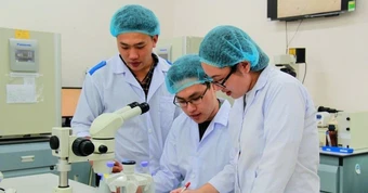 Bộ Nội vụ đề xuất các trường hợp nhân tài vào cơ quan  Nhà nước được hưởng phụ cấp 300%