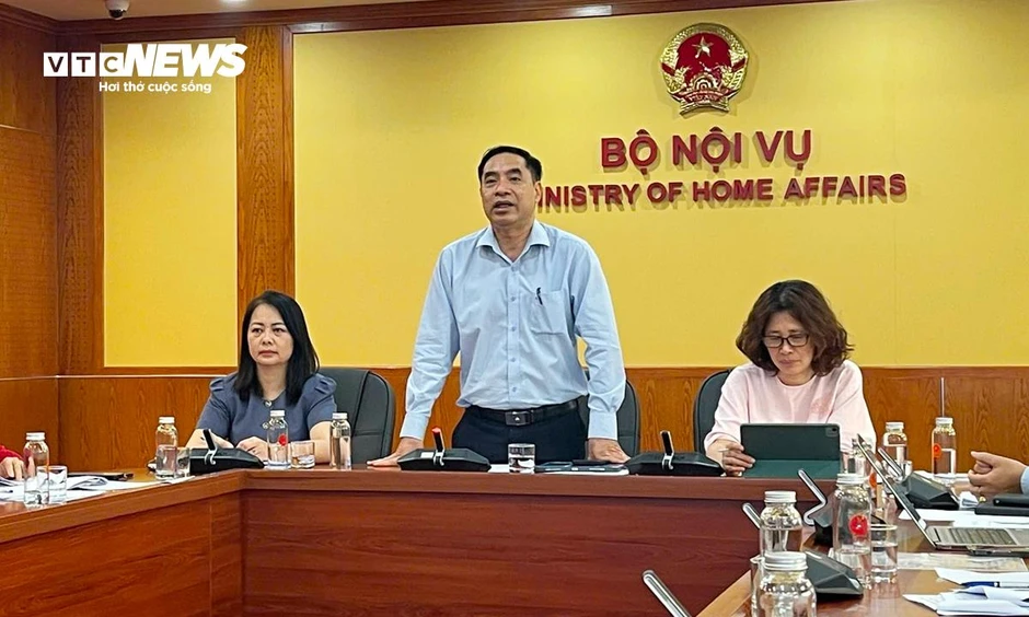 Bộ Nội vụ khẳng định không hoán đổi ngày nghỉ 30 / 4 - 1 / 5 trong năm 2026 Bộ Nội vụ khẳng định không hoán đổi ngày nghỉ 30 / 4 - 1 / 5 trong năm 2026