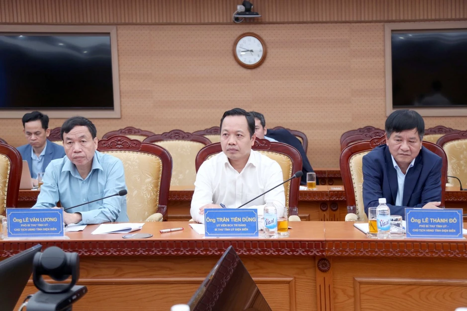 Bộ trưởng Bộ Tài chính Nguyễn Văn Thắng làm việc với Thường trực Tỉnh ủy Điện Biên