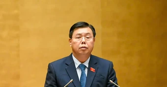 Bộ trưởng Nguyễn Tiến Hải trình Quốc hội dự án luật bỏ 5 thủ tục hành chính 2026