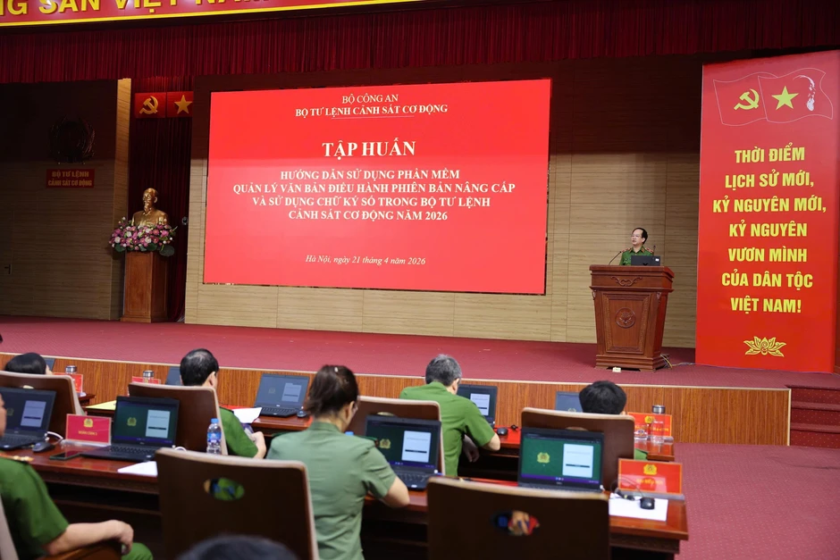 Bộ Tư lệnh CSCĐ thúc đẩy chuyển đổi số toàn diện Bộ Tư lệnh CSCĐ thúc đẩy chuyển đổi số toàn diện