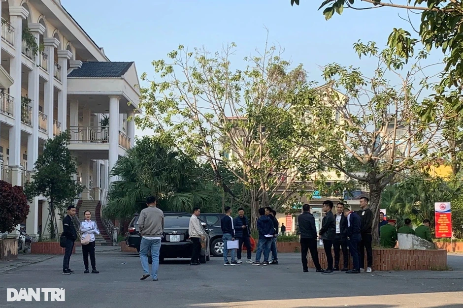 Bộ Tư pháp gửi 30 công văn đề nghị xác minh, xử lý cuộc đấu giá tài sản Bộ Tư pháp gửi 30 công văn đề nghị xác minh, xử lý cuộc đấu giá tài sản