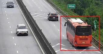 Bộ Xây dựng nói gì về quy định khoảng cách an toàn trên cao tốc?