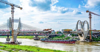 Bộ Xây dựng siết tiến độ dự án cầu Đuống nghìn tỉ, yêu cầu rà soát nhà thầu