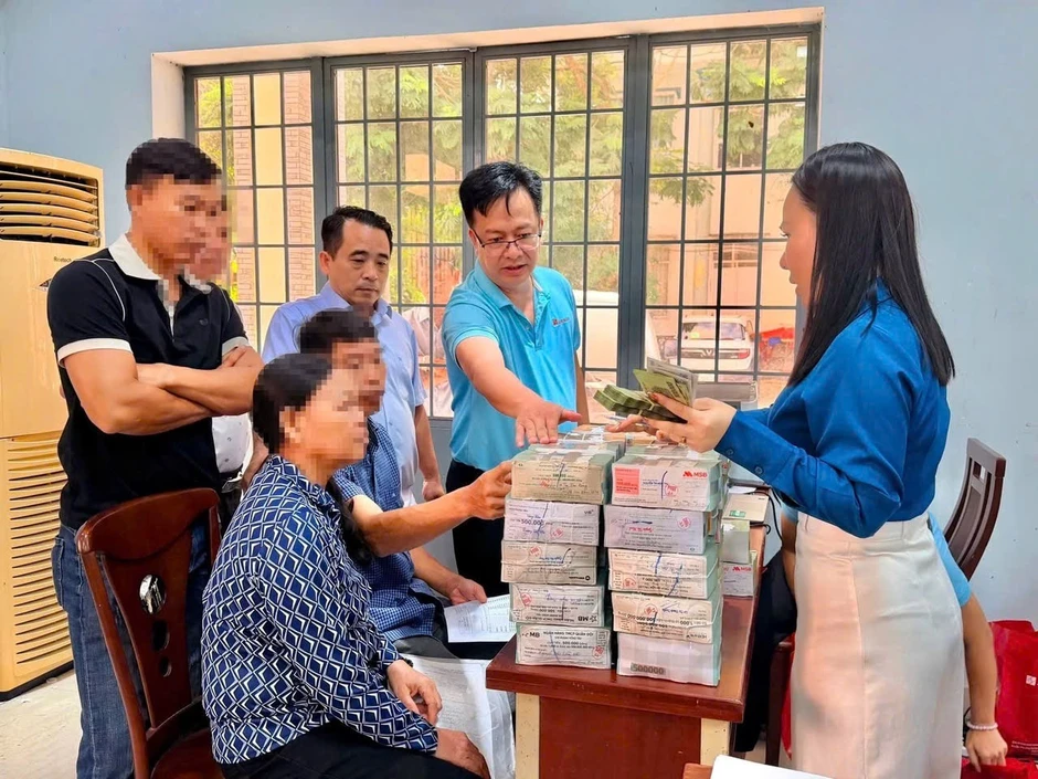 Bồi thường đất TPHCM: Hộ dân nhận 170 tỷ đồng từ dự án đường Vành đai 4 Bồi thường đất TPHCM: Hộ dân nhận 170 tỷ đồng từ dự án đường Vành đai 4