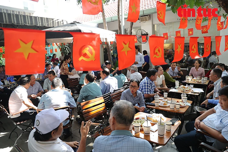 'Cà phê xóm' - cầu nối giữa chính quyền và nhân dân 'Cà phê xóm' - cầu nối giữa chính quyền và nhân dân