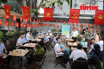 'Cà phê xóm' - cầu nối giữa chính quyền và nhân dân